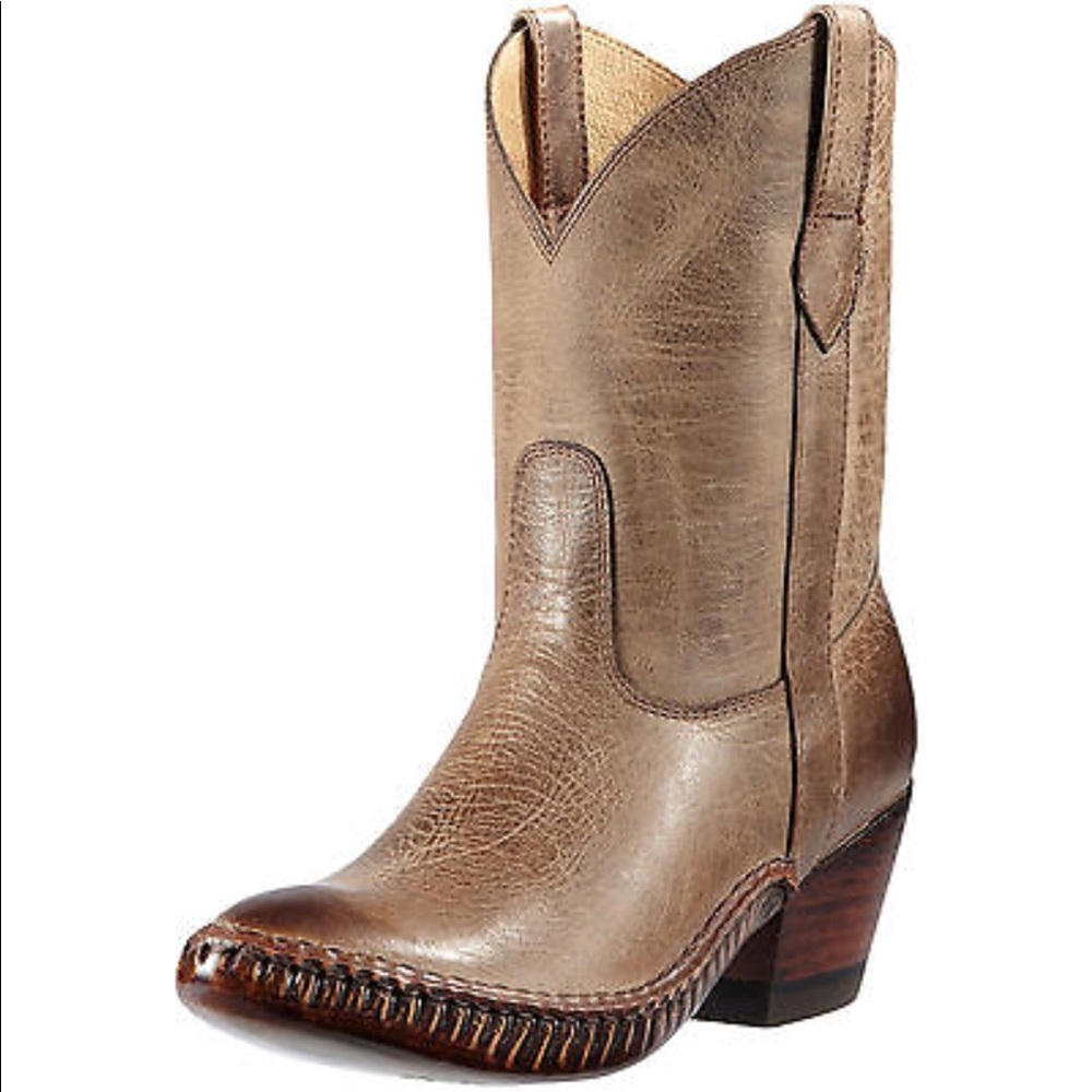 Ariat Women’s Short Western Boots, Size 7.5